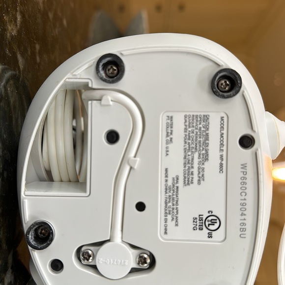 Waterpic flosser WP-660C - Picture 3 of 3